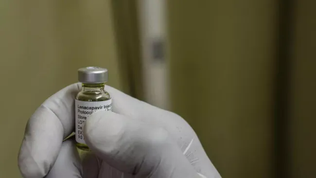 「1回の注射で最大6か月の効果を保てます」：新しいHIV薬であるレナカカビルとは何ですか？
