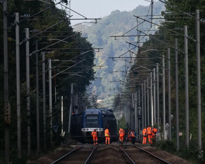 「止める判断」と「備える投資」──スペイン高速鉄道事故が問う、惨事の前に払うべきコストの行方