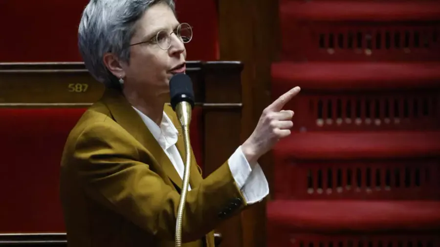 フランスのエンターテインメント部門での虐待は「流行」である、議会の報告書が発見した