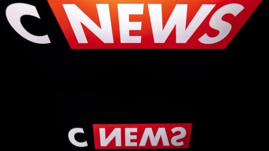 フランスのテレビチャンネルは、ニュースではなく、意見の行商の申し立てに対する精査に直面している