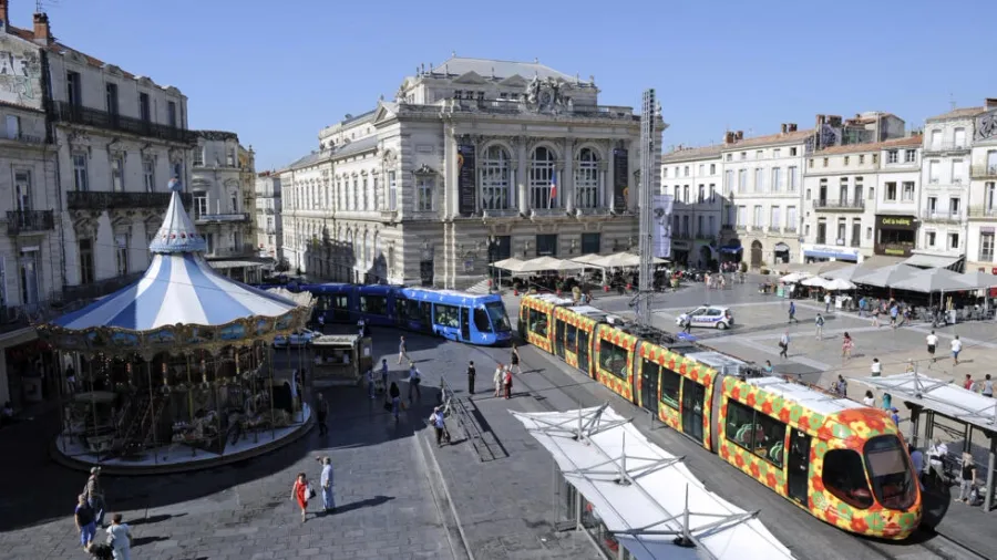 フランスの都市モンペリエは無料の公共交通機関を受け入れていますが、交通量は削減されますか?