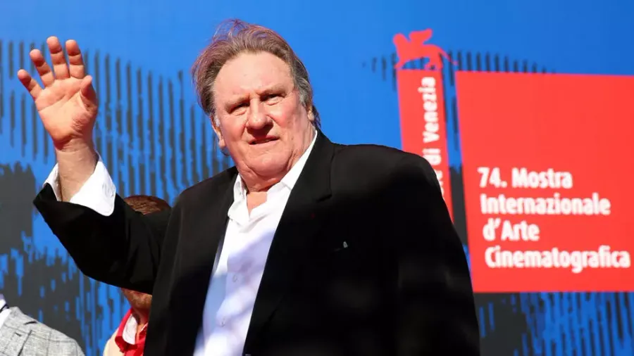 ジェラール・ドパルデュー：フランスの世界的な映画スターの興亡