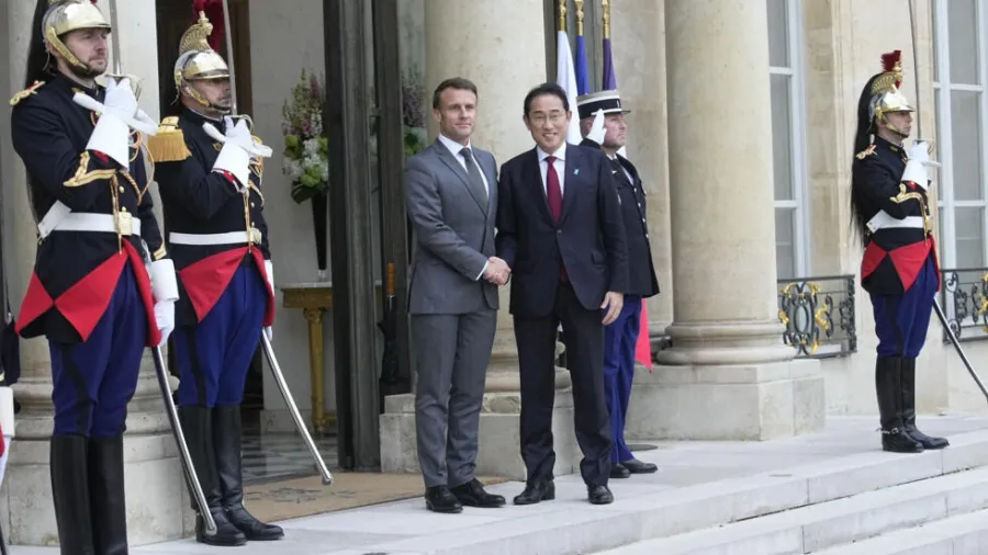 フランスと日本は軍事協力協定に関する協議を開始することに合意した