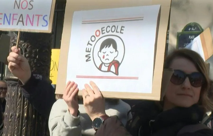 5歳の女児が父の家で死んだ日、フランスは制度の何を見過ごしていたのか