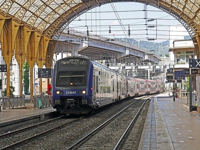 政治 image