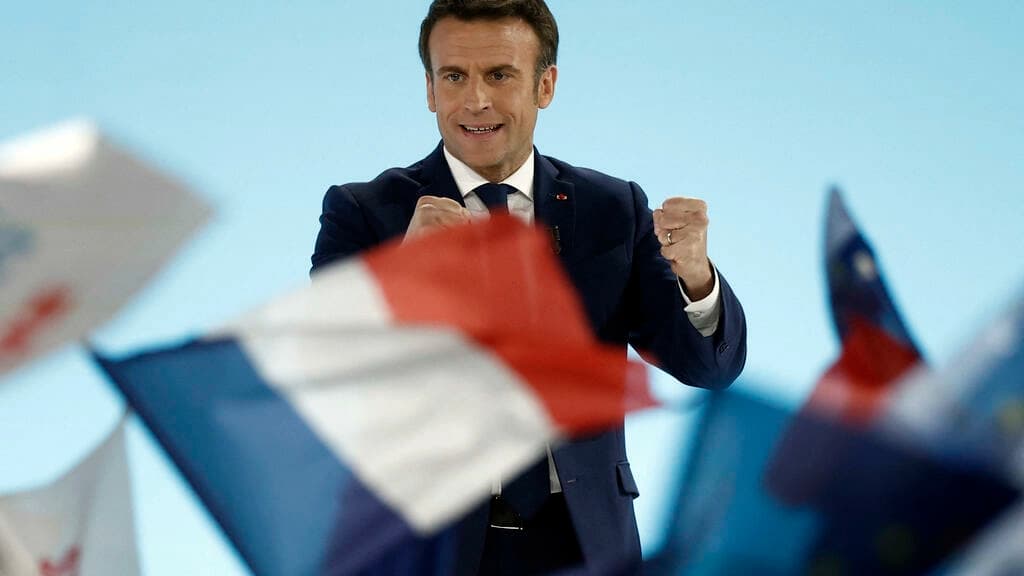 フランス:再選されたエマニュエル・マクロン、今後のプログラムを用意