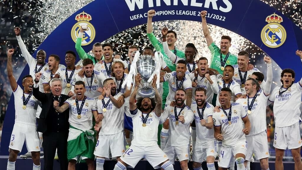 サッカー:レアル・マドリードがリバプールに対して第14回チャンピオンズリーグで優勝