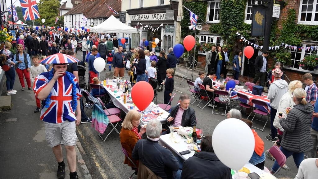 エリザベス2世のジュビリー:英国の4日間の祝祭の終わり