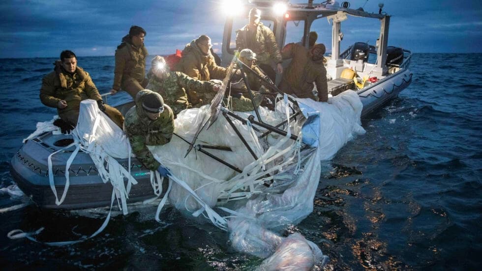 風船、海賊、カメラ:米国とその同盟国が中国をスパイしていると非難するとき