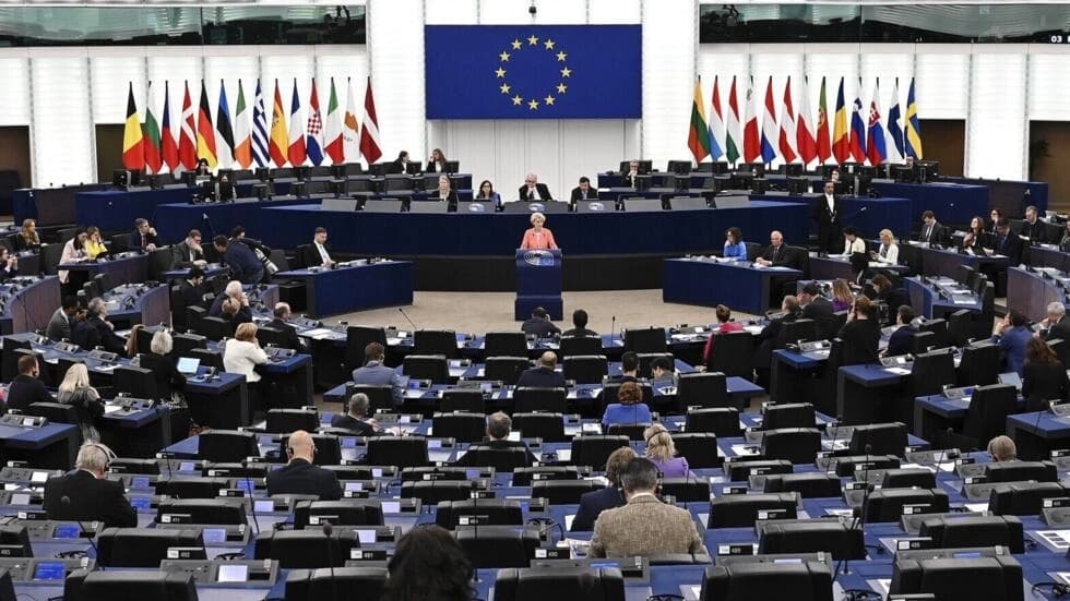 EU議員は、ブロックの最も野心的な気候法の見直しを採用