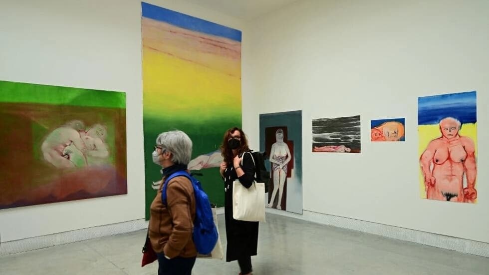 パリの美術館で破壊されたスイスの芸術家による物議を醸す絵画