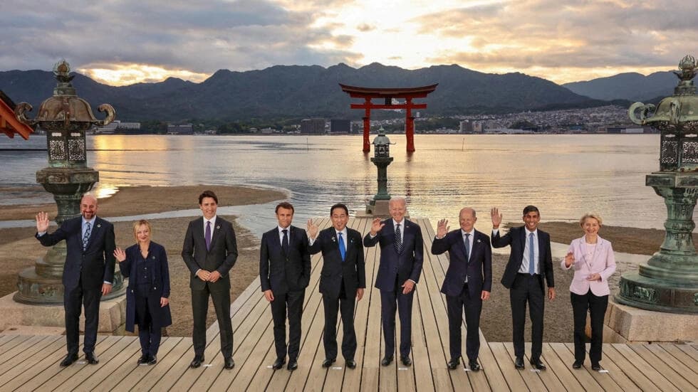 G7は、中国をチェックしながら「ロシアの戦争機械を飢えさせる」制裁に同意する