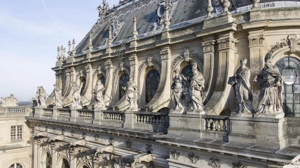 ヴェルサイユ城の修復は、ノートルダム・ド・パリの火事から学ぶ