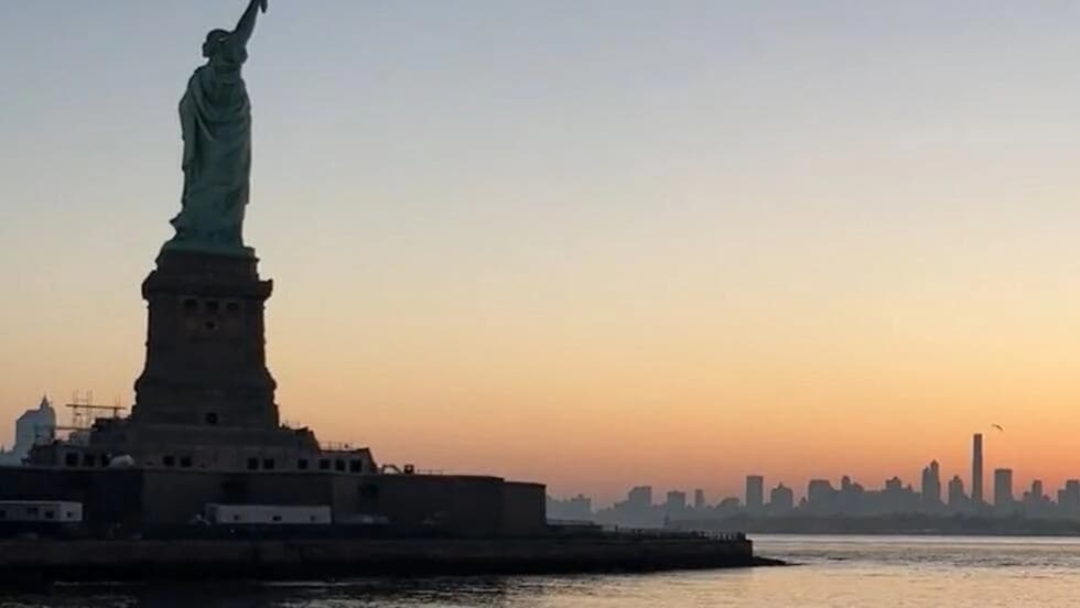 ギュスターヴ・エッフェルの自由の女神の貢献が仏米関係をどのように固めたか