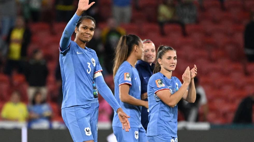 フランスの女子サッカーチームが初のオリンピック王冠の入札をキックオフ