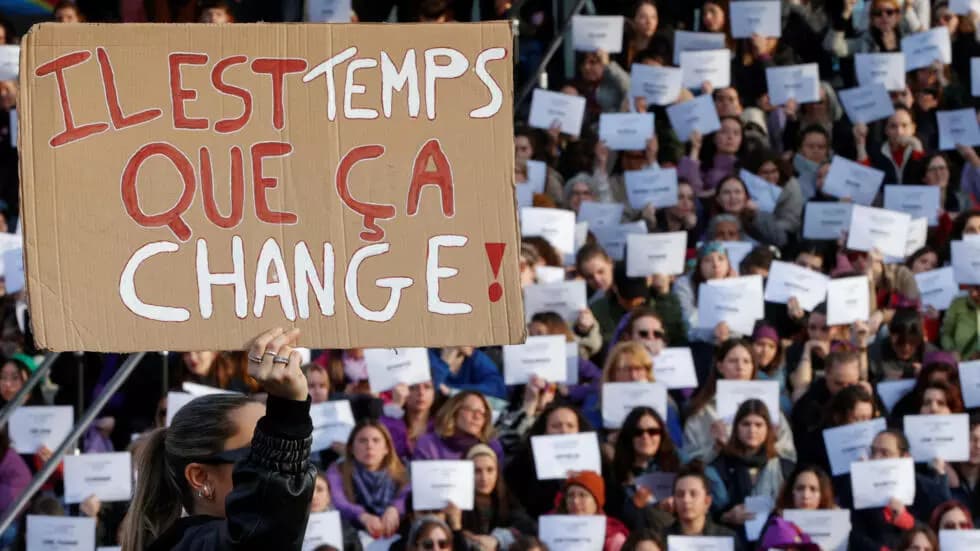 なぜフランスの女性はまだ男性よりも収入が少ないのですか?