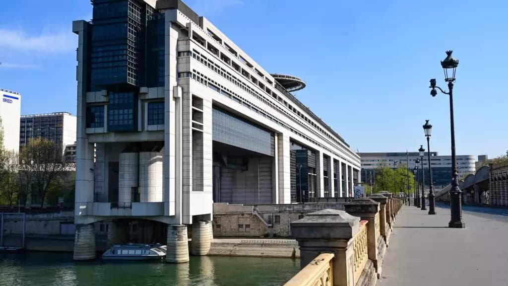 フランスの借金:私たちはどうやってここにたどり着いたのか、そしてそれはどれほど危険なのか?