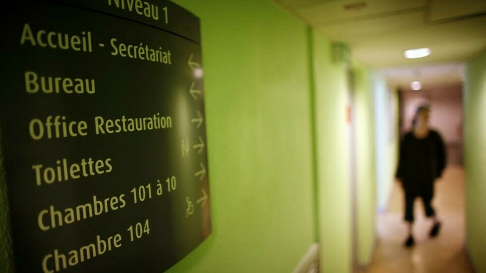 Le couloir d'un hôpital psychiatrique à Paris. (Image d'illustration) AFP - CHRISTOPHE SIMON