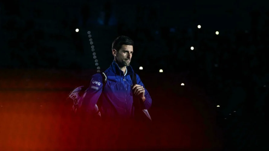 ATPマスターズ1回戦、キャメロン・ノリーとの試合前のノバク・ジョコビッチ(2021年11月19日、イタリア・トリノにて) Marco Bertorello AFP/Archives