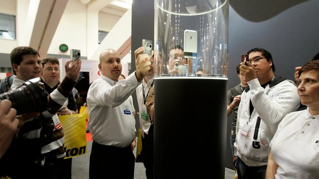 15年前、スティーブ・ジョブズはキーボードフォンを後回しにした