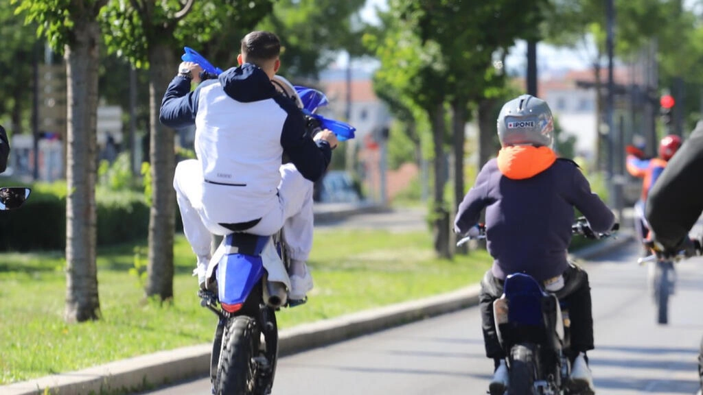 フランス政府は「ロデオライダー」に対する新たな取り締まりを発表