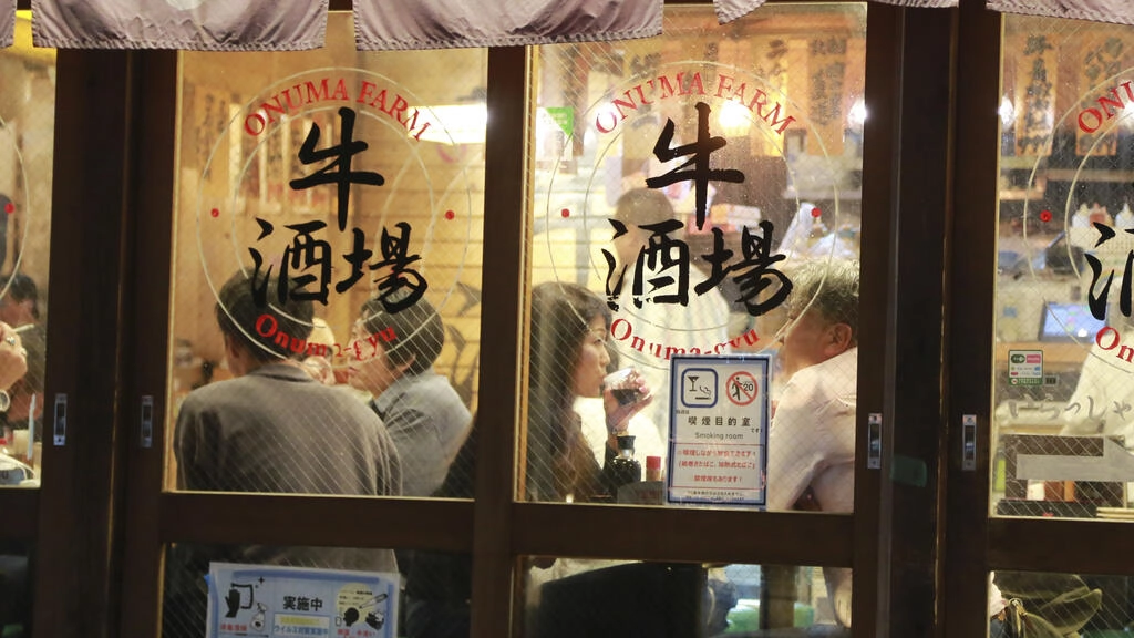 日本では、若者の飲酒を奨励するキャンペーンを実施