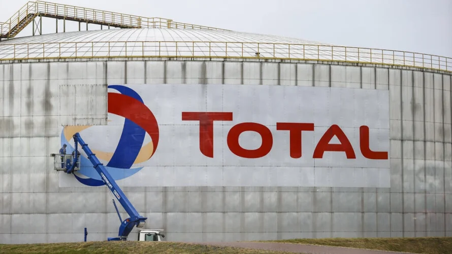 トタルは、ウクライナ戦争が始まって以来、石油・ガス価格の上昇の恩恵を受けて、2022年第2四半期に大きな利益を上げた企業の一つである。AP / Jan Woitas