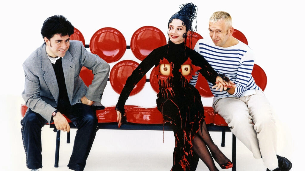 フランスの新学期は、ファッションが美術館に招待される