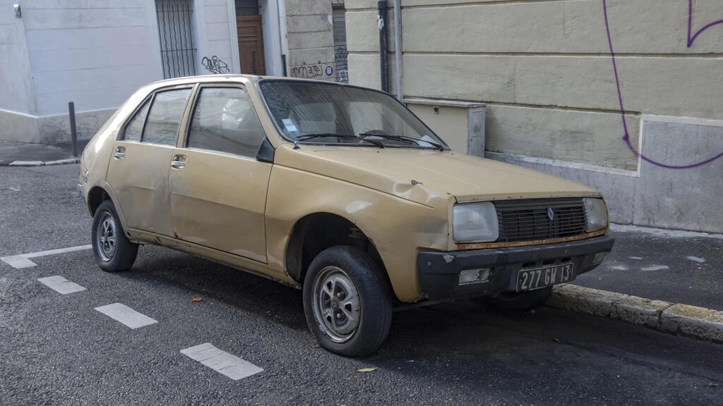 産業大失敗:ルノーの「ナシ」