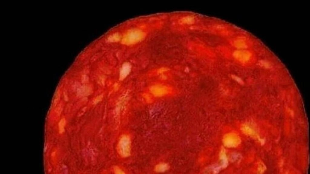 フランスの科学者が、ジェームス・ウェッブ望遠鏡が、スペインのソーセージの驚くべき写真を送ってきたと発表しました。