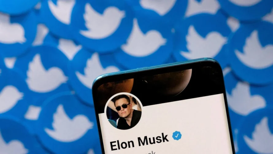 ソーシャルネットワークの株主は、億万長者のイーロン・マスクが彼のコミットメントを尊重することを望んでいる。ロイター - ダド・ルヴィック