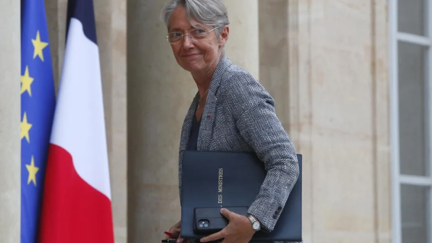フランスのエリザベス・ボルヌ首相。© AP / ミシェル・スピングラー