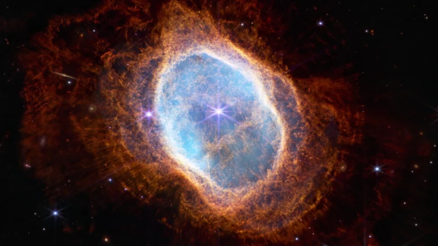 ジェームズ・ウェッブが観測したサザンリングの星雲。© NASA/ESA/ASC/STScl