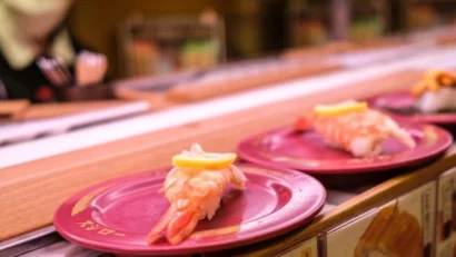 2023年2月3日、東京のレストランでの寿司。AFP - フィリップ・フォン