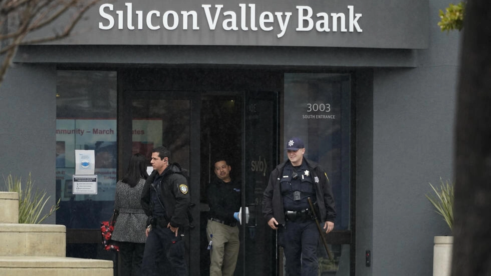テクノロジーの金融部門であるシリコンバレー銀行の崩壊が、なぜこれほど多くの騒ぎを引き起こしているのか
