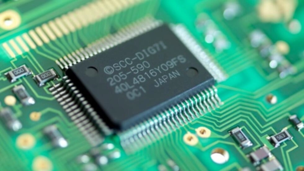 チップ戦争：操縦中のファーウェイ