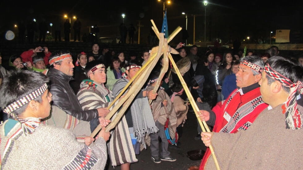 世界の新年 アルゼンチン：ウィノイ・トリプントゥと共に、マプチェ族は太陽の帰還を祝う