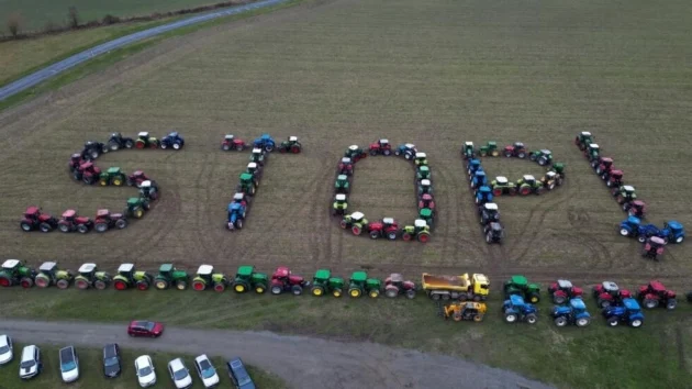 なぜフランスの農民は怒っているのか、そして誰が報酬を得るのか?