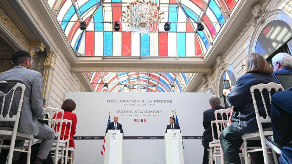 フランスと米国は中東の爆発を防ぐための努力を強化する、とマクロンは言う