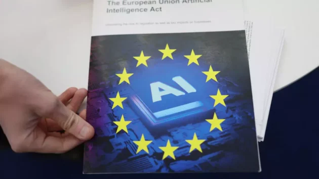 EUのウルスラ・フォン・デア・ライエン長官は、パリサミットでAIのための2000億ユーロのブーストを発表