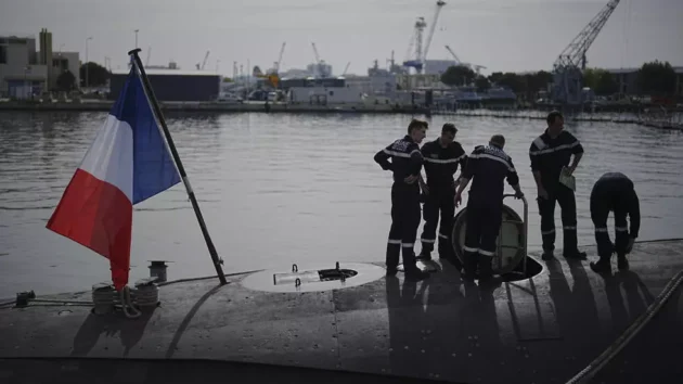 ヨーロッパの上にフランスの核傘があるとは、本当に何を意味するのでしょうか？