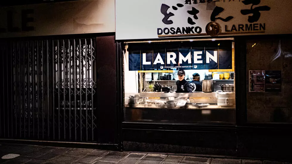 寿司：日本料理のヨーロッパのエンブレムは私たちには知られていません