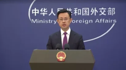 2025年2月6日、北京での記者会見で、中国外務省の郭嘉坤報道官。© 路透動画截图