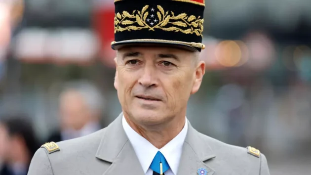 ロシアはフランスをヨーロッパにおける「最大の敵」と見なしている、とフランス軍の長は言う