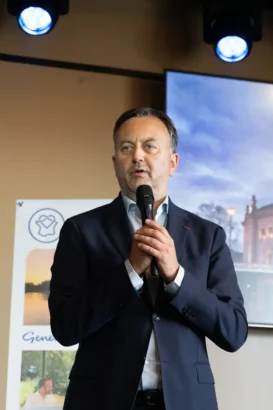 フランソワ・ド・コステル副議長